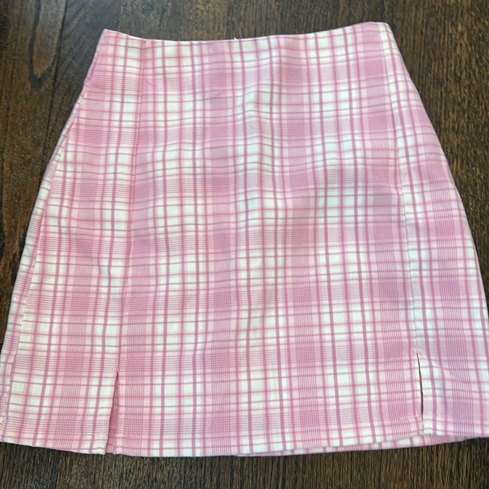 Brandy Melville Pink Skirt